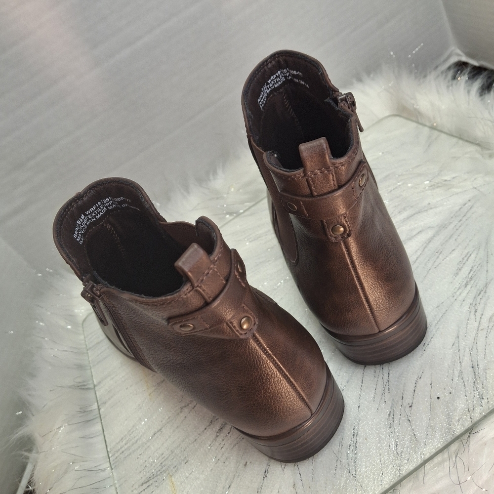 Yuu Brina Chelsea Brown Leather Zipper Booties Boots   Women Size 9.5 - Picture 6 of 16